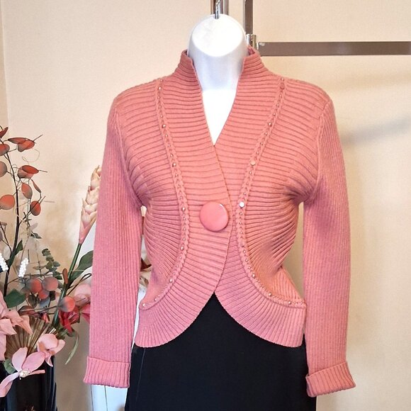 NWT Woman's Pink One Button Knit Shrug Open Front Cardigan Lightweight Sweater - Picture 1 of 9